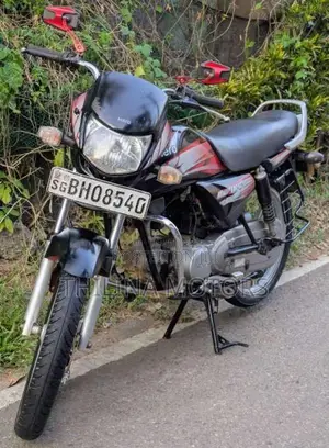 Hero Hf Deluxe 2016 Motorbike (Used)