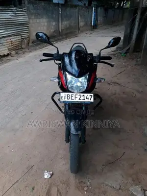 Hero HUNK 2023 Motorbike (Used)