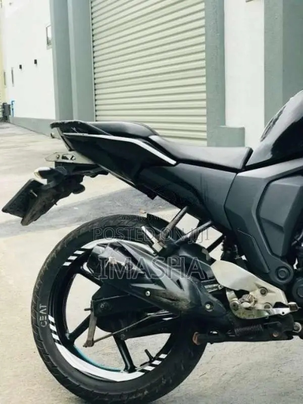 Yamaha FZ 2016 Motorbike (Used)