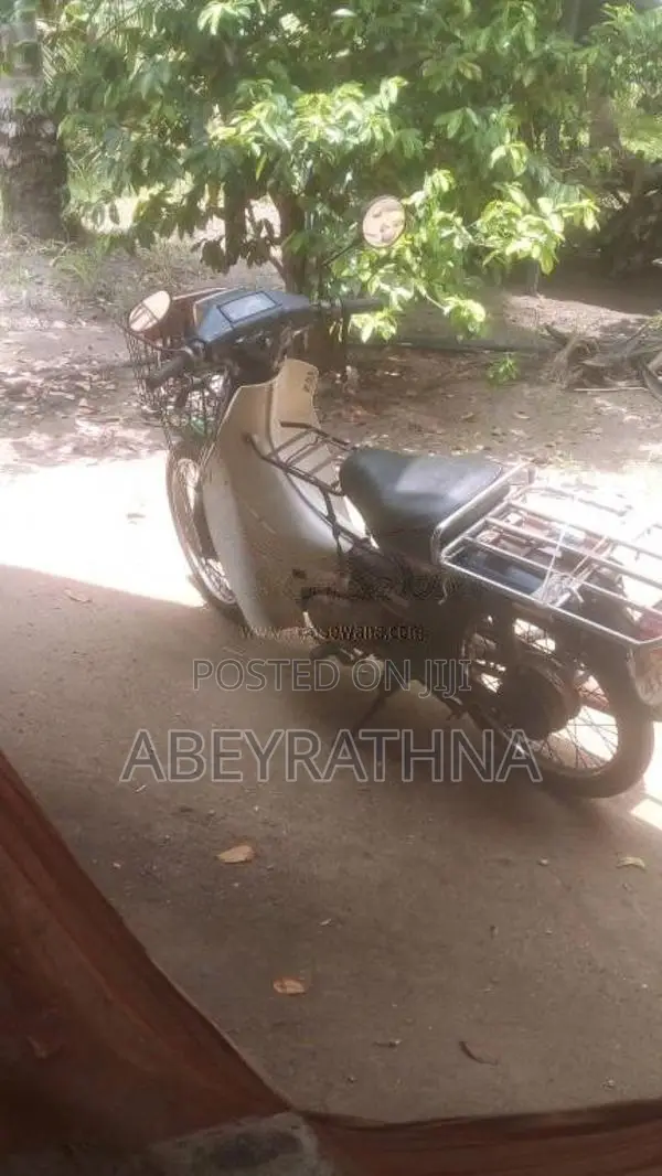 Yamaha Mate 80 1995 Motorbike (Used)