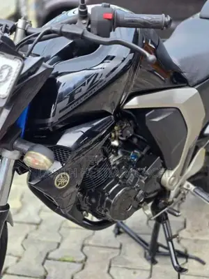 Yamaha FZ Version 2.0 2018 Motorbike (Used)