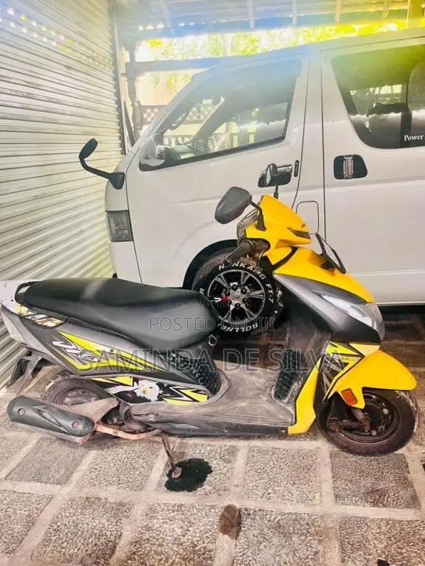 Honda Dio 2017 Motorbike (Used)