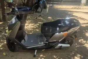 Yadea T5 2025 Motorbike (Used)