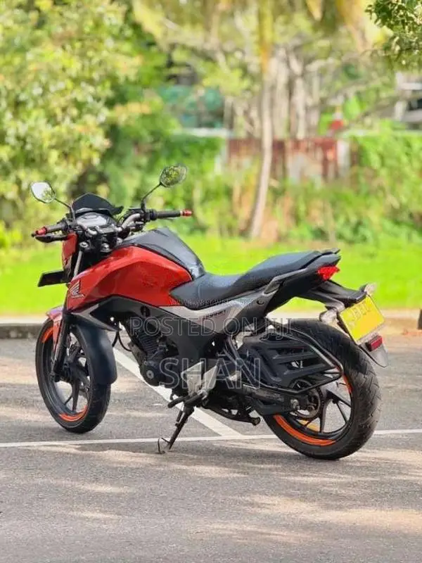 Honda Hornet 2016 Motorbike (Used)