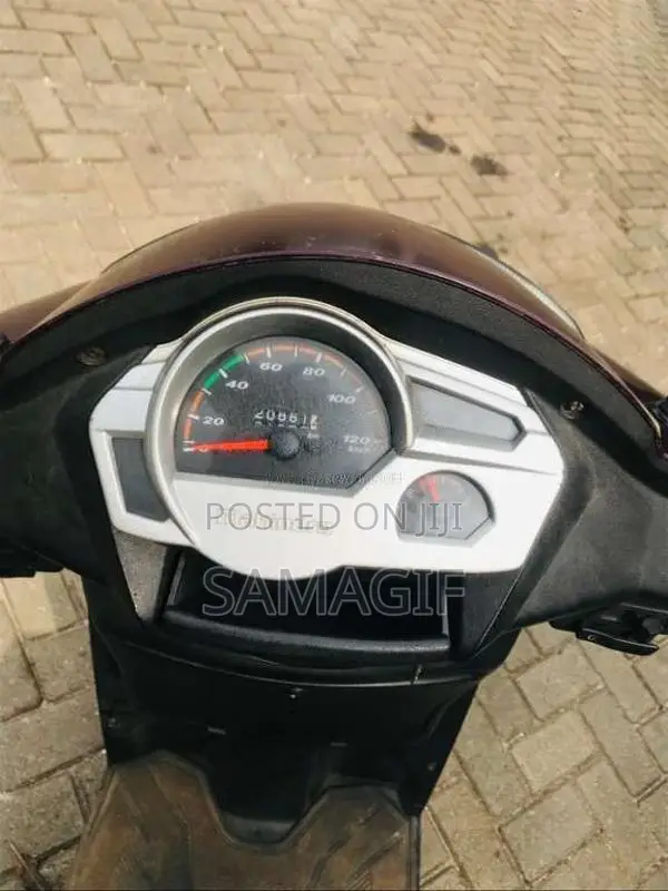 Mahindra Gusto 2015 Motorbike (Used)