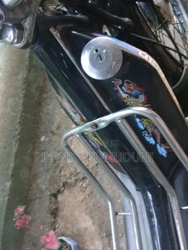 Loncin Loncin 2012 Motorbike (Used)