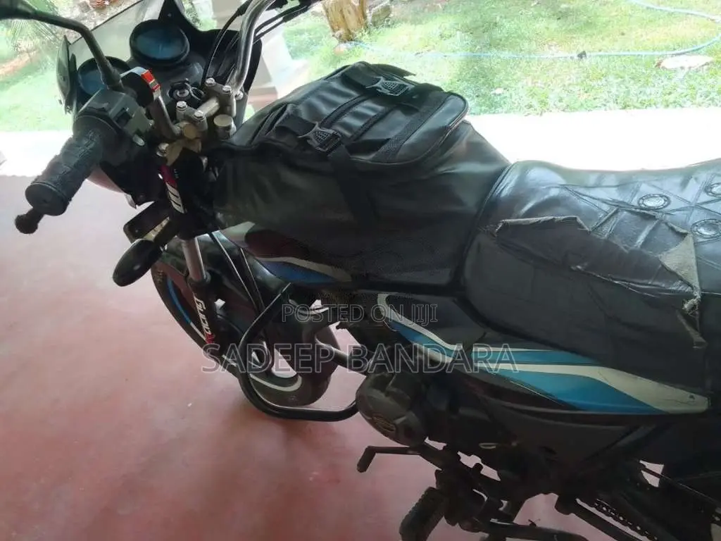 Bajaj Discover 100 2012 motorcycle (Used)