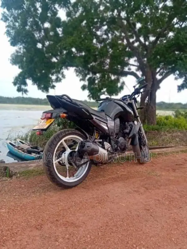 Yamaha FZ 2011 Motorbike (Used)
