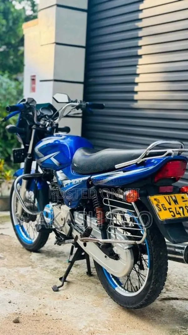 Bajaj CT-100 2010 Motorbike (Used)