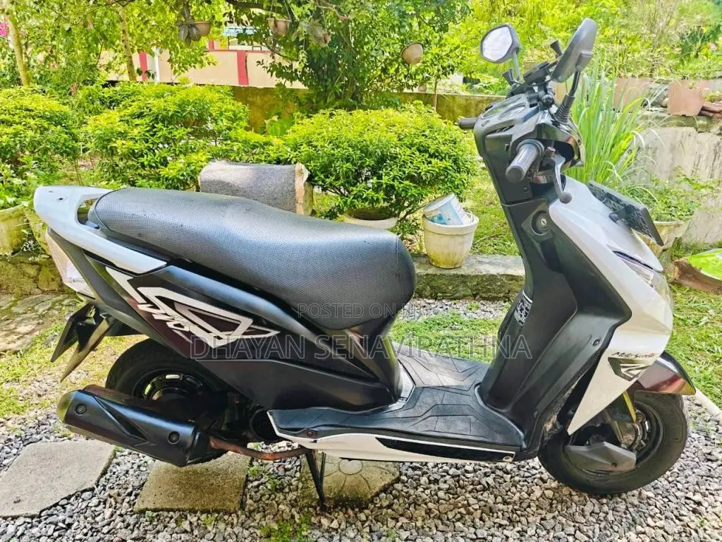 Honda Dio 2015 Motorbike (Used)