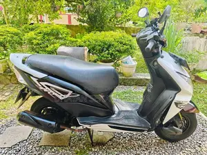 Honda Dio 2015 Motorbike (Used)