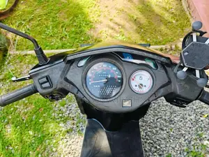 Honda Dio 2015 Motorbike (Used)