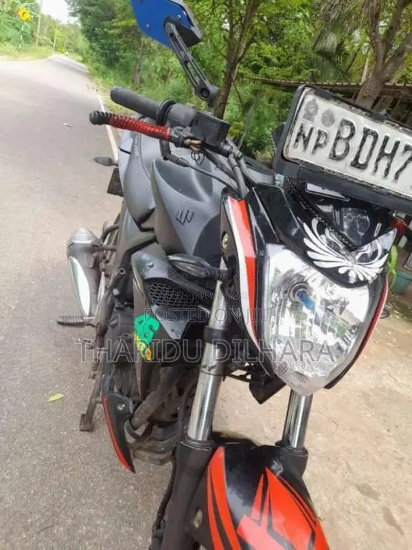 Suzuki Gixxer 2015 Motorbike (Used)