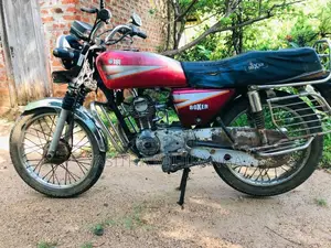 Bajaj Boxer 2002 Motorbike (Used)