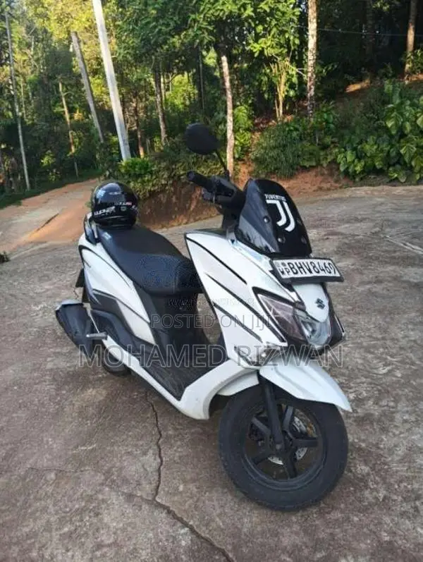 Suzuki BURGMAN 2019 Motorbike (Used)
