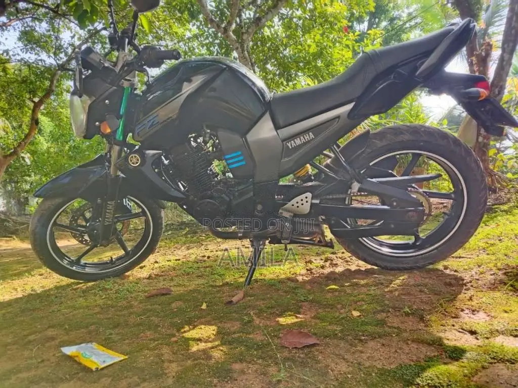 Yamaha FZ 2013 Motorbike (Used)