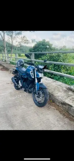 Yamaha V4 2025 Motorbike (Used)