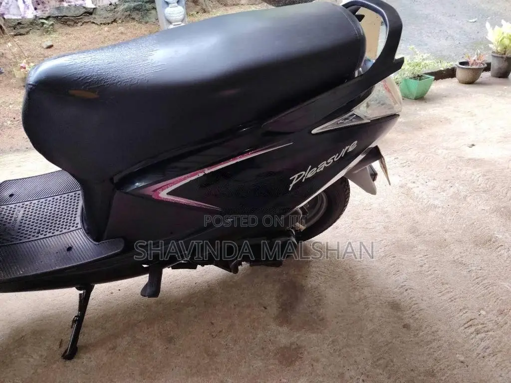 Hero Pleasure 2016 Motorbike (Used)