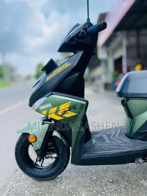 Yamaha Zr 2017 Motorbike (Used)