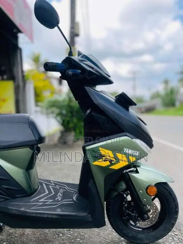 Yamaha Zr 2017 Motorbike (Used)