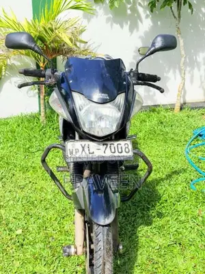 Hero-Honda CBZ 2012 Motorbike (Used)