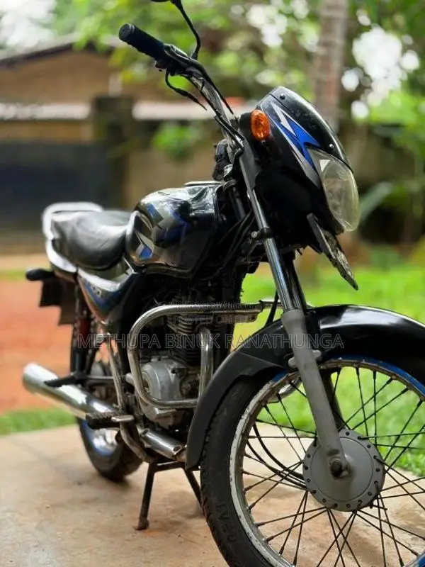 Bajaj CT-100 2017 Motorbike (Used)