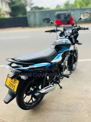 Bajaj Discover 125 2023 Motorbike (Used)