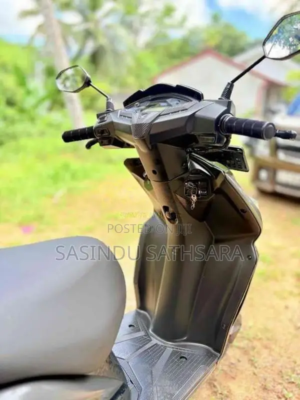 Honda Dio Dx 2019 Motorbike (Used)