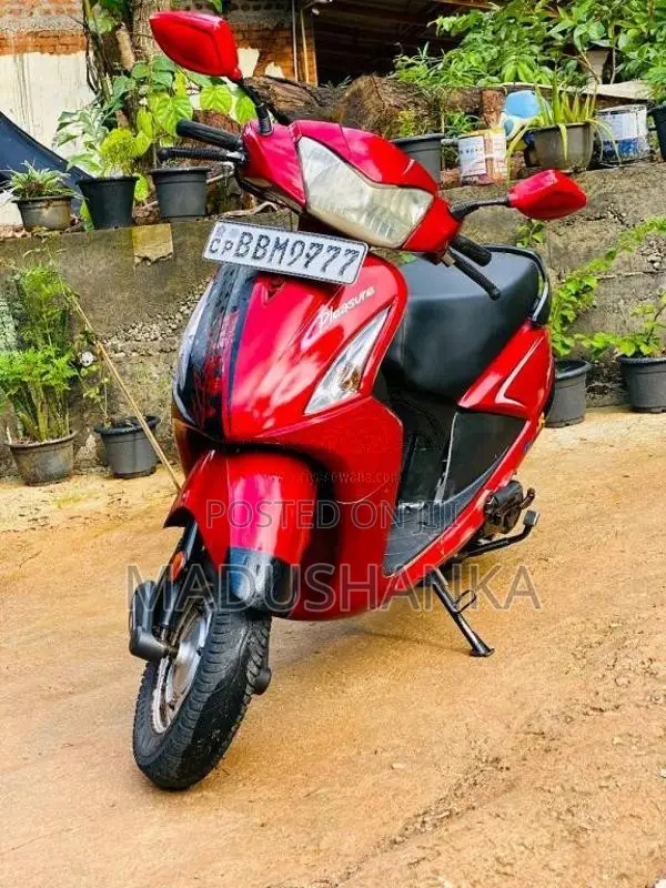 Hero Pleasure 2014 Motorbike (Used)