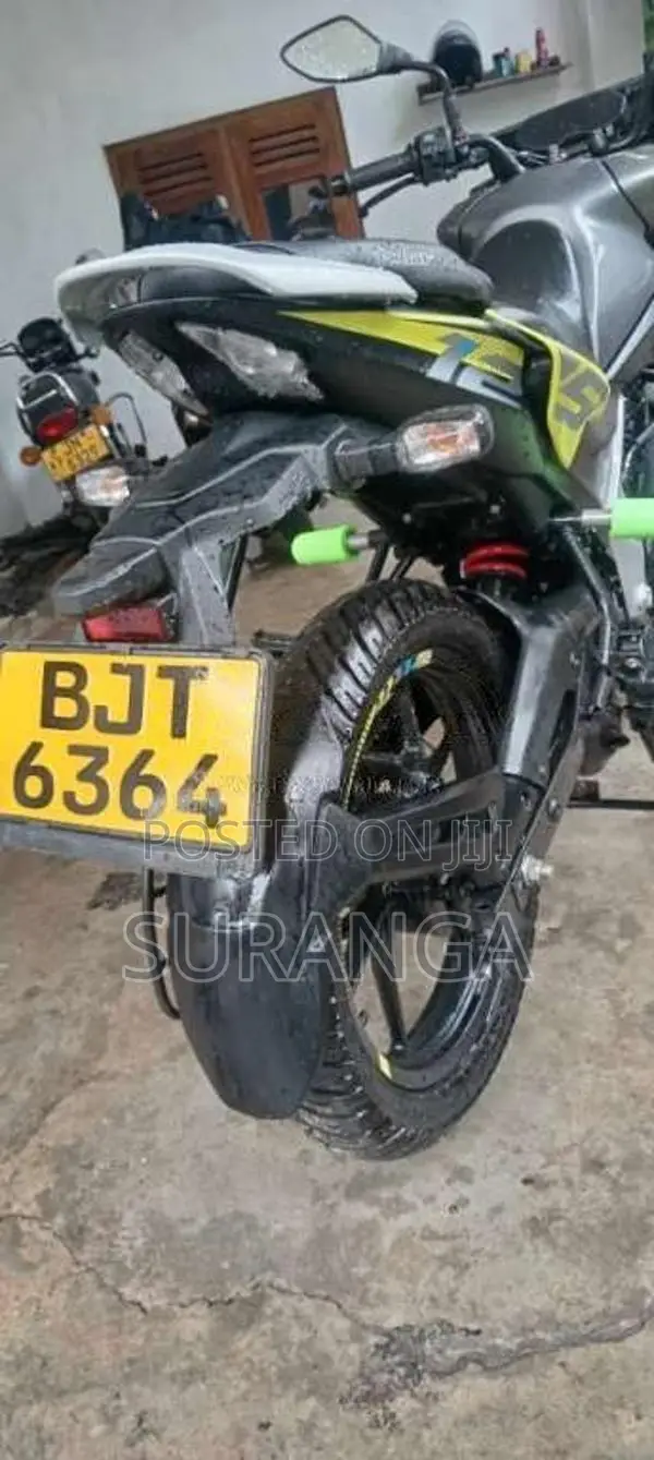 Bajaj Pulsar N125 2025 Motorbike (Used)