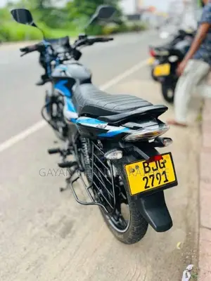 Bajaj Discover 125 2023 Motorbike (Used)