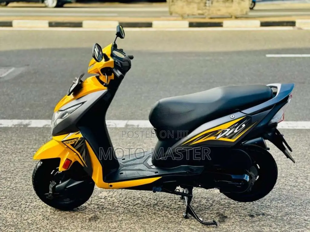 Honda Dio 2017 Motorbike (Used)