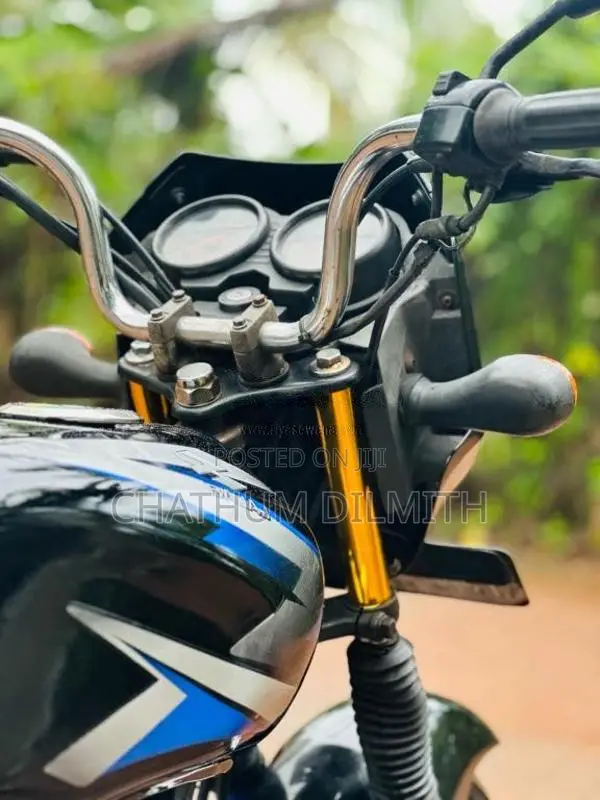 Bajaj CT-100 2015 Motorbike (Used)