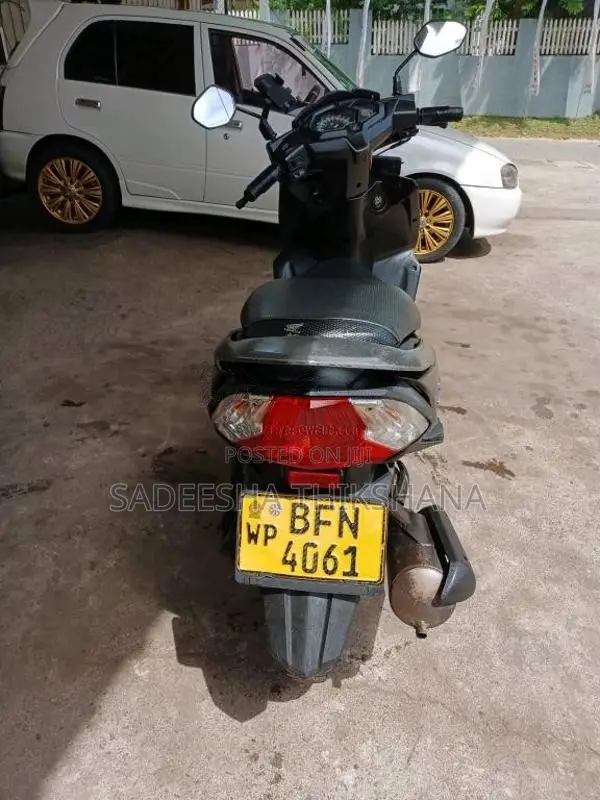 Honda Dio 2017 Motorbike (Used)