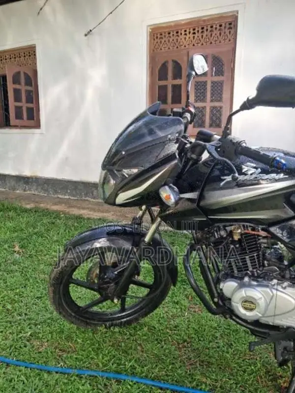 Bajaj Pulsar 150 2015 Motorbike (Used)