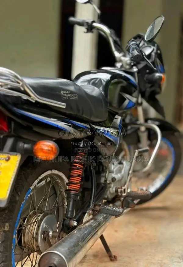Bajaj CT-100 2017 Motorbike (Used)