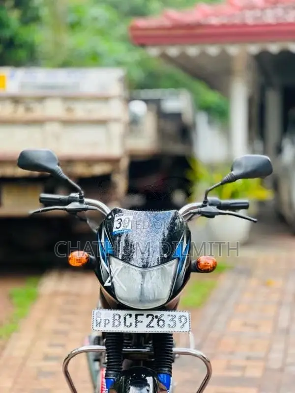 Bajaj CT-100 2015 Motorbike (Used)