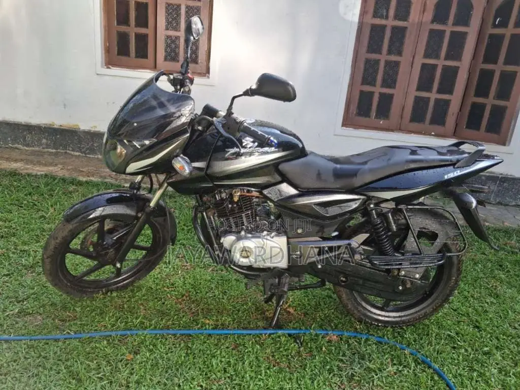 Bajaj Pulsar 150 2015 Motorbike (Used)