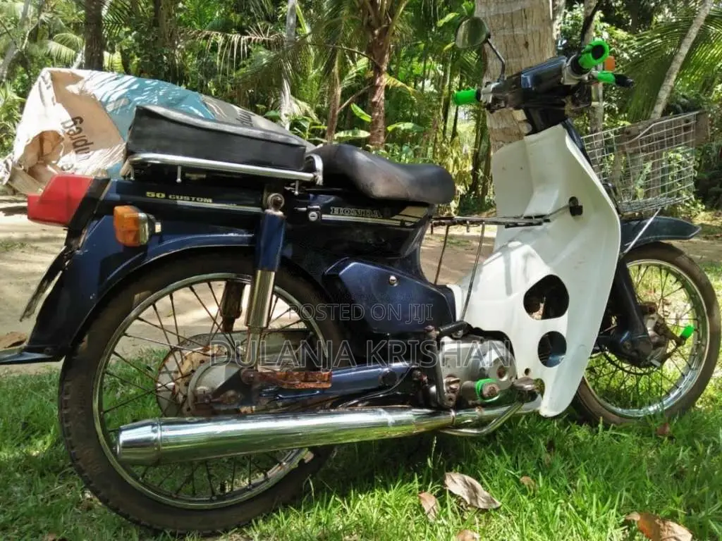 Honda Super Cub 2001 Motorbike (Used)