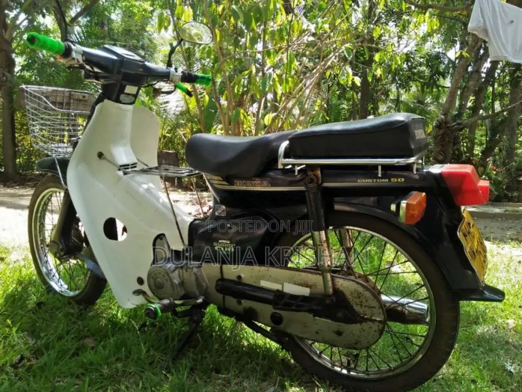 Honda Super Cub 2001 Motorbike (Used)
