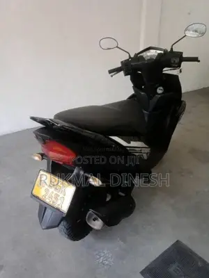 Yamaha ZR 2018 Motorbike (Used)