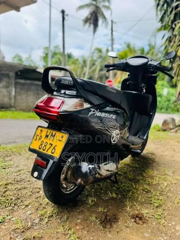Hero Pleasure 2011 motorcycle (Used)