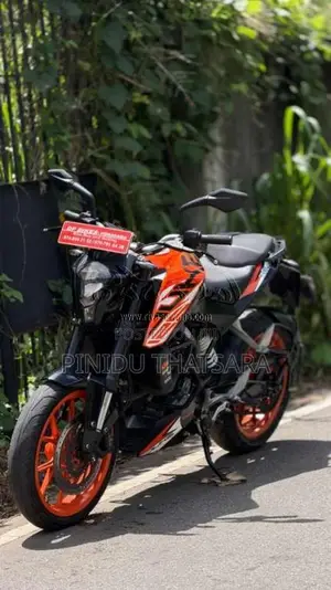 KTM Duke 125 2019 Motorbike (Used)