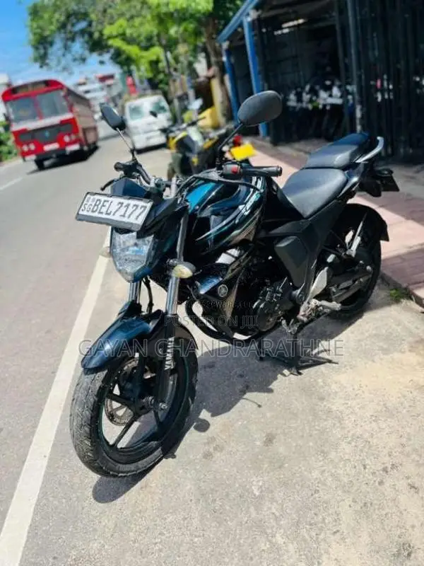 Yamaha FZ-S Version 2.0 2016 Motorbike (Used)