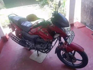 Hero Hunk 2016 Motorbike (Used)