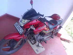 Hero Hunk 2016 Motorbike (Used)