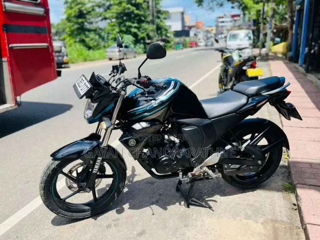Yamaha FZ-S Version 2.0 2016 Motorbike (Used)