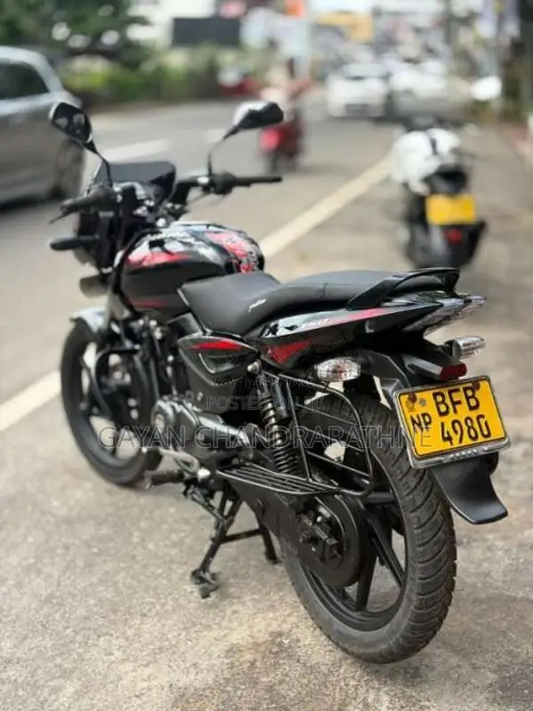 Bajaj Pulsar 150 2017 Motorbike (Used)