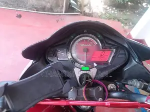 Hero Hunk 2016 Motorbike (Used)