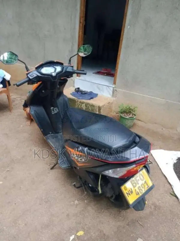 Honda Dio 2018 Motorbike (Used)